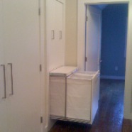 WHITE LACQUER LAUNDRY OPEN