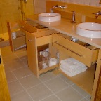 MAPLE VANITY4 OPEN